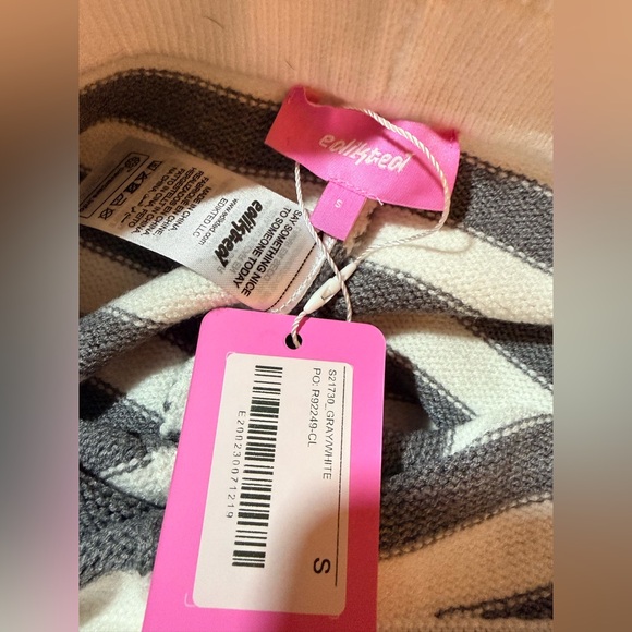 Edikted NWT Saphi Striped Foldover Knit Shorts - Picture 5 of 5